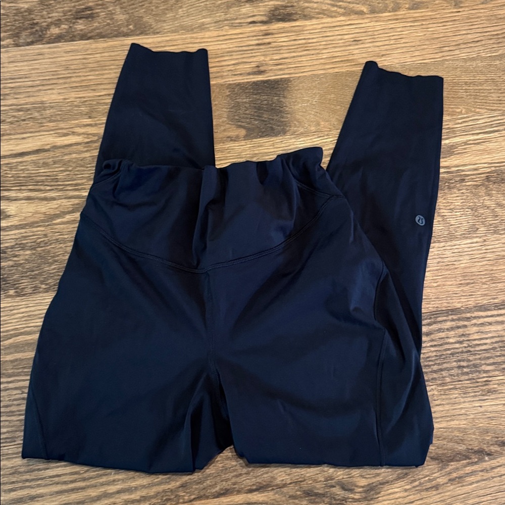 ✅ Black High-Waist Athletic Leggings Lululemon size 10 fast and free